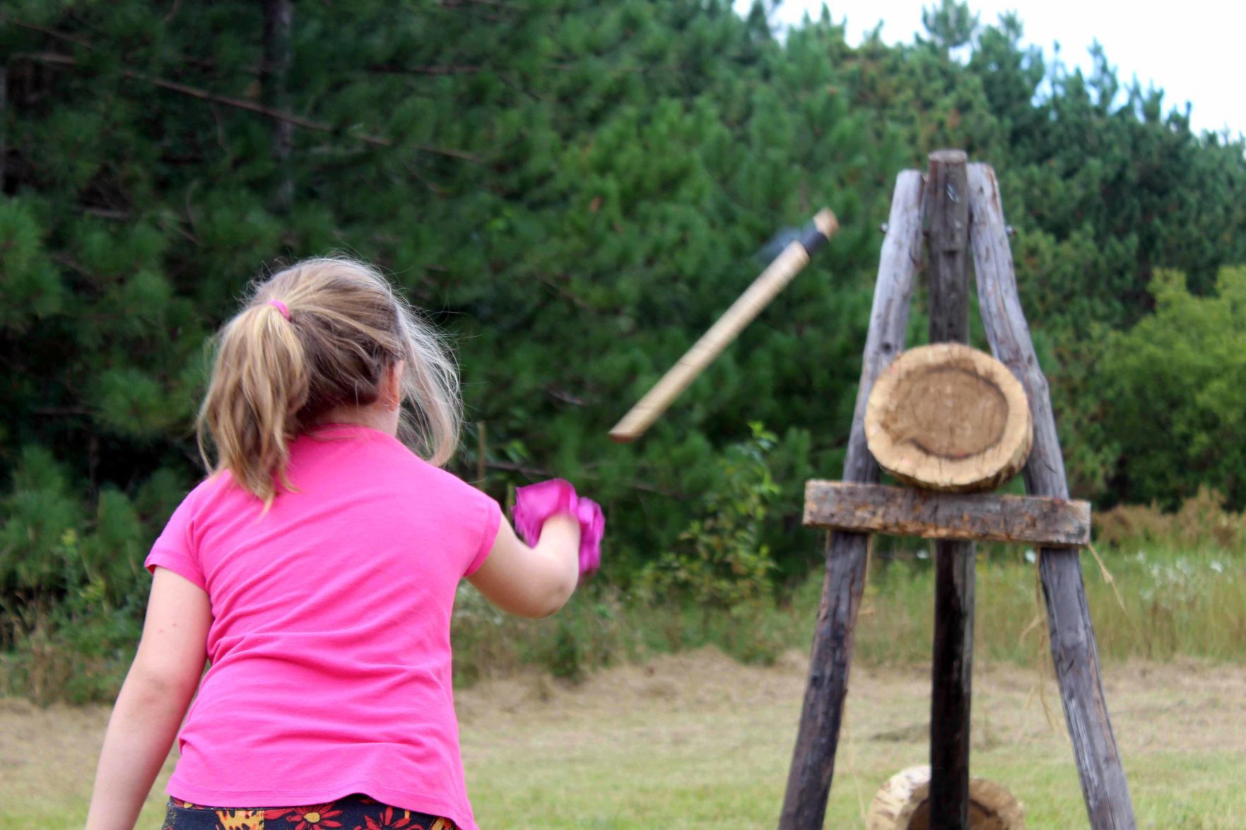 Gemma throws tomahawk